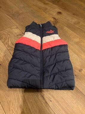 little girls vest size 5 PUMA